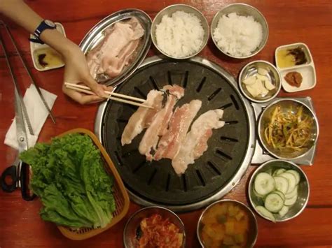 Samgyeopsal House by 25th Turning Point .